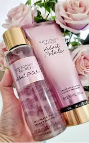 Kit Victoria's Secret Velvet Petals - Creme Hidratante + Body Splash