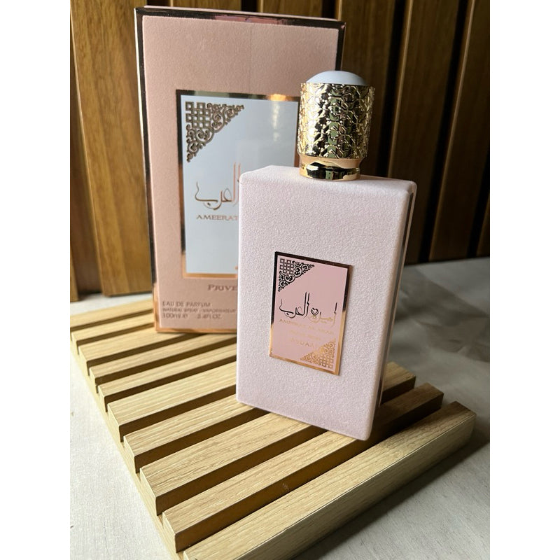 Perfume Ameerat Al Arab Prive Rose Asdaaf – A Exuberância Floral e Sofisticação Oriental